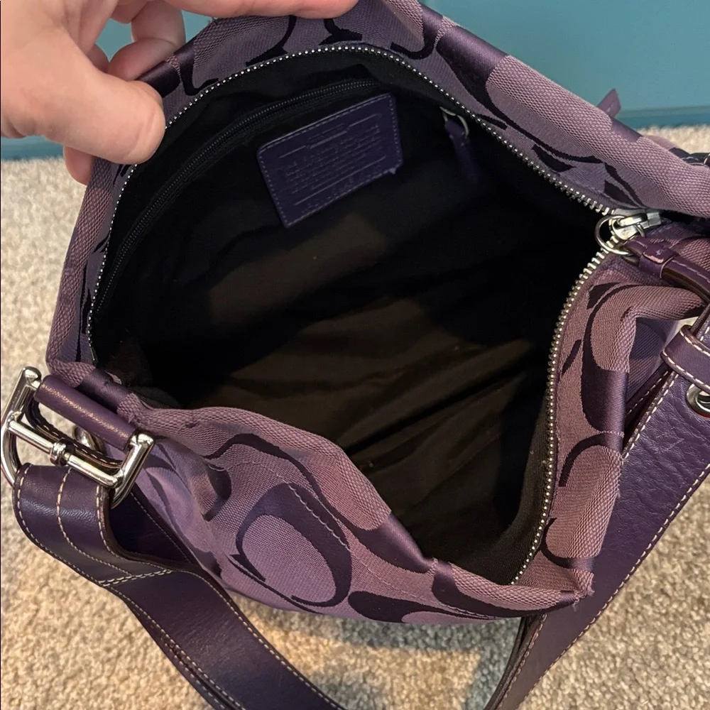 Coach purple Signature Duffle Shoulder Bag with matching wristlet F15067 - Picture 10 of 16